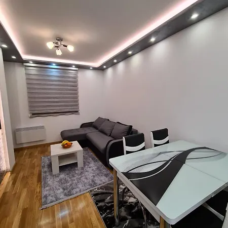 Apartament Moni Lux