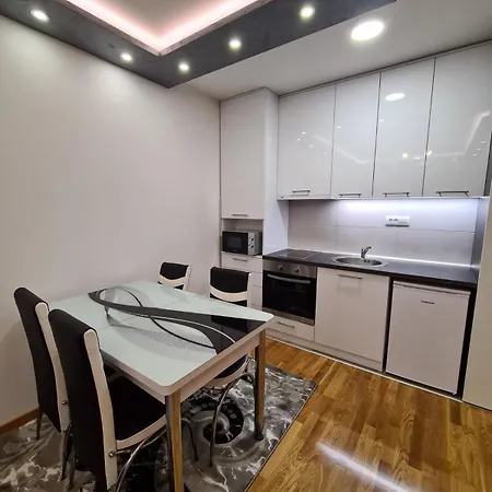 Moni Lux Apartmán *