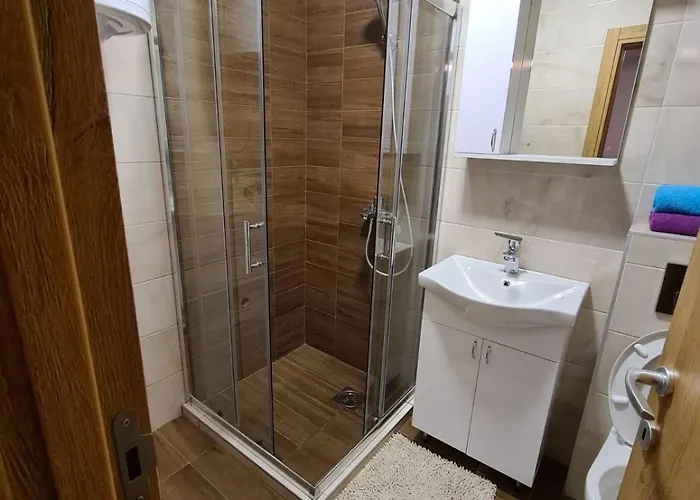 Moni Lux 아파트 *